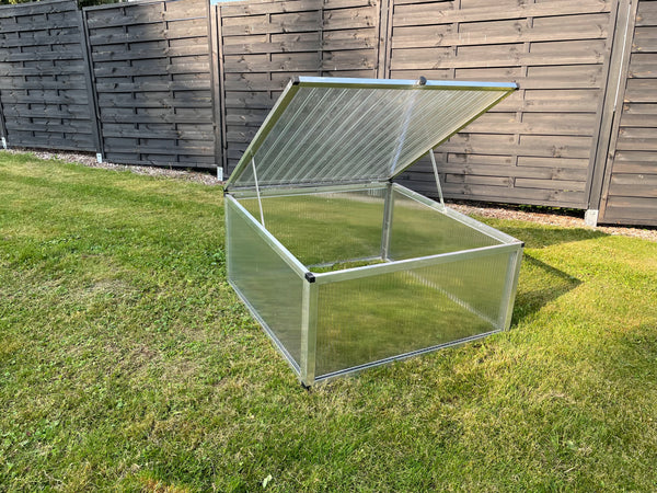 Frühbeet animalia (103 x 103 cm)