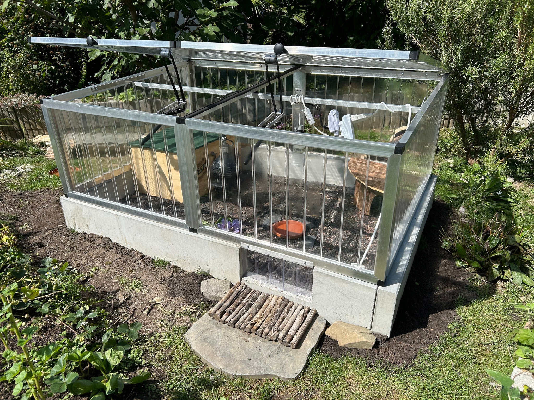 Frühbeet animalia (150 x 103 cm)