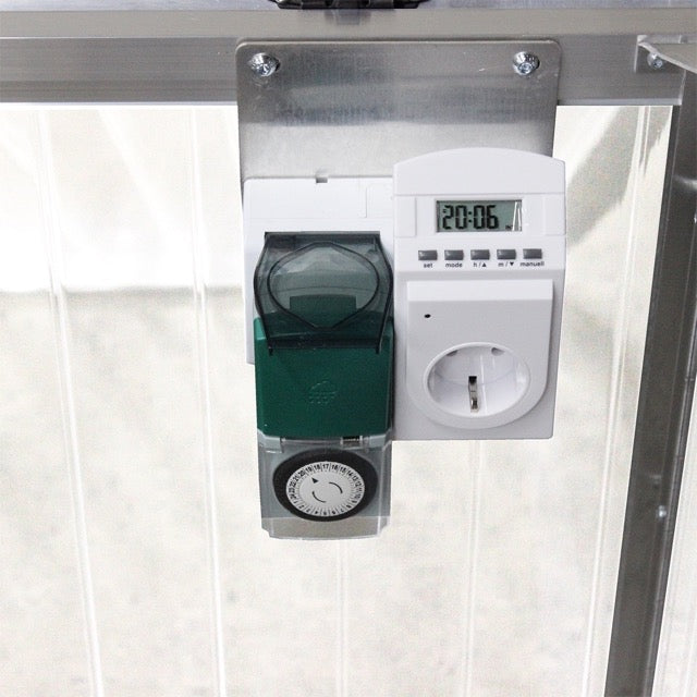 Doppelsteckdose mit Zeitschaltuhr und Thermotimer