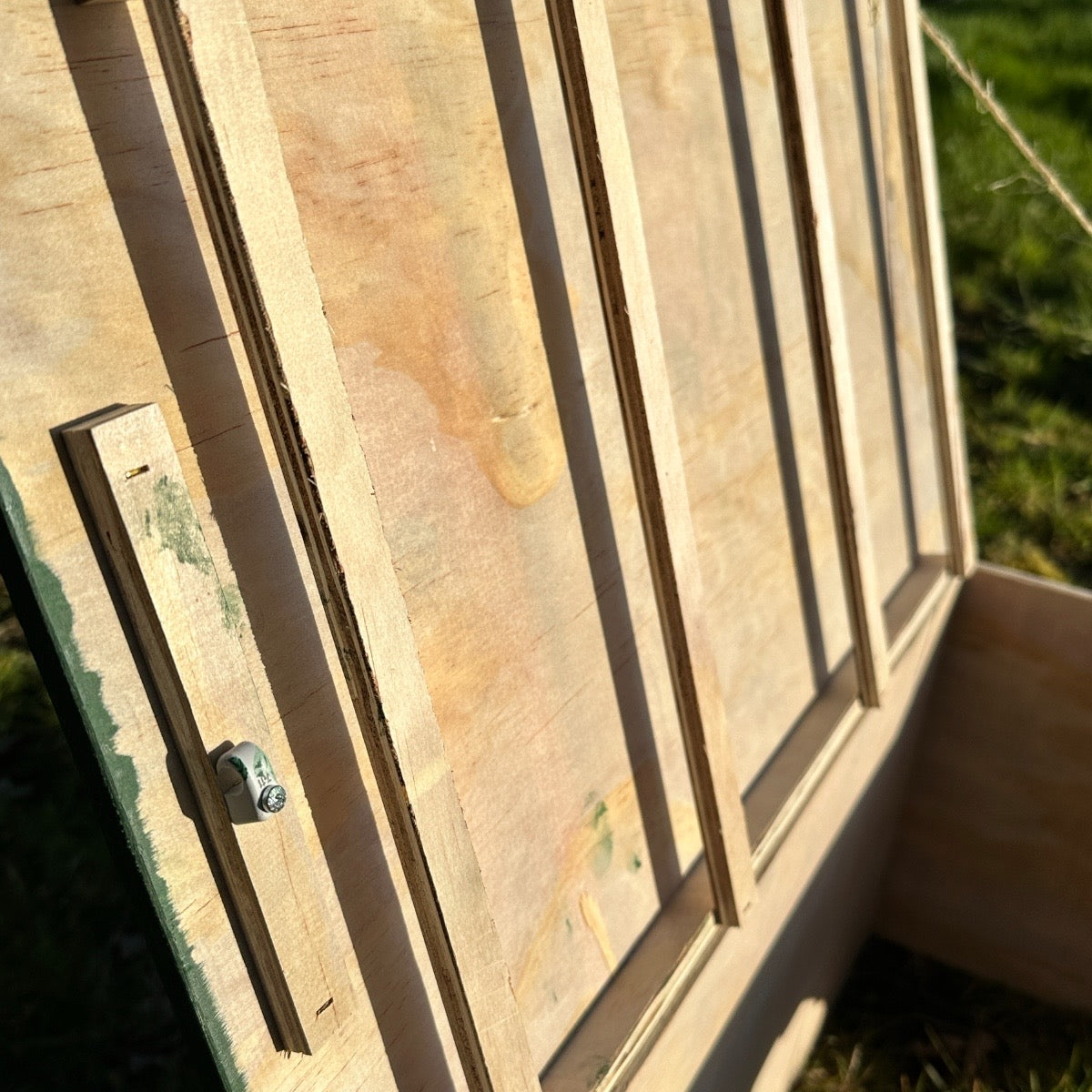 Schildkröten-Schutzhaus mit Heizmatte im Deckel