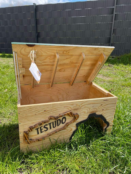 Schutzhütte mit Deckel