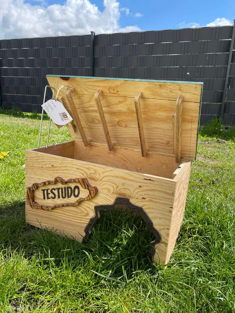 Schutzhaus mit Deckel