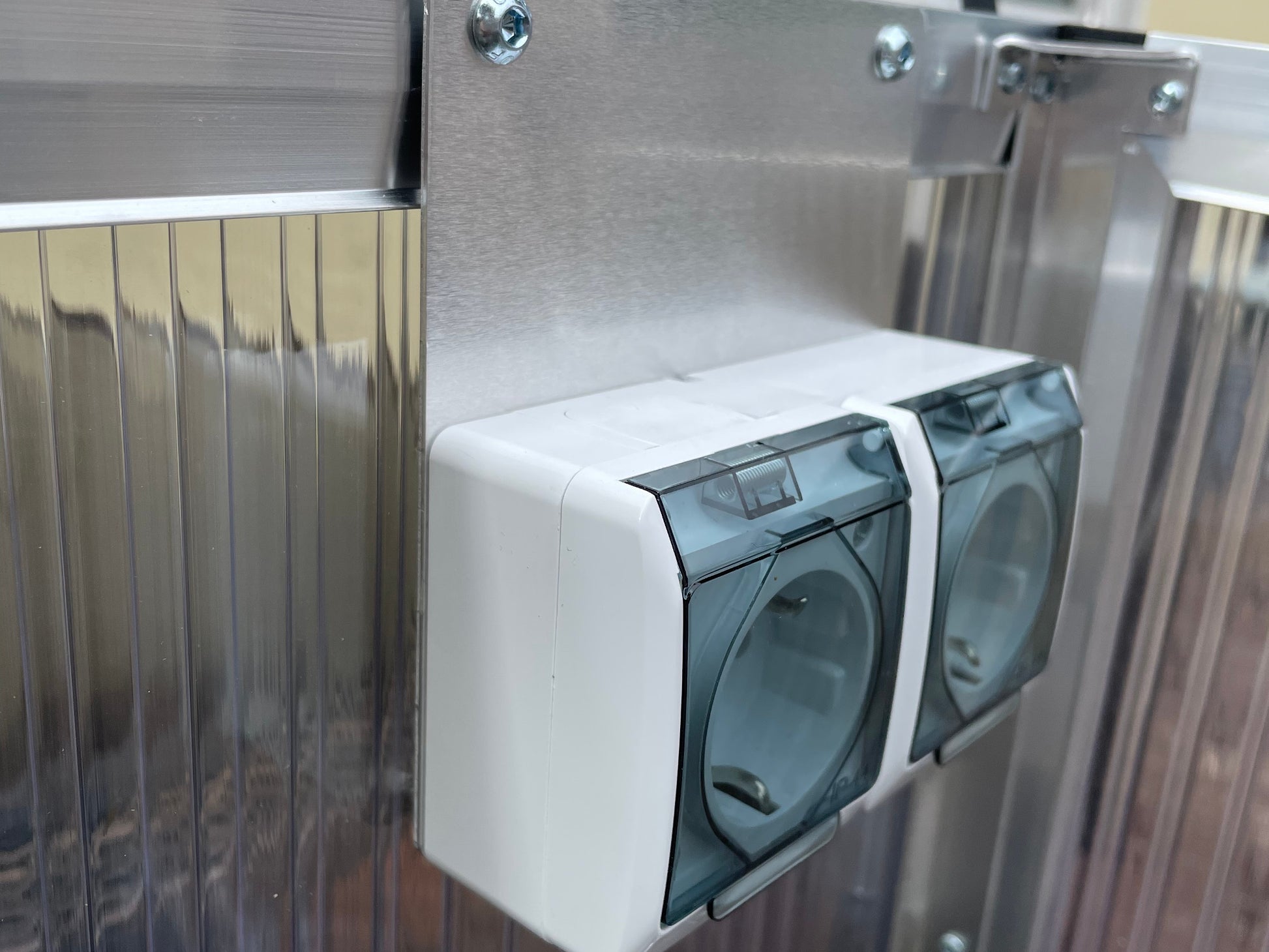 Steckdosen für Soli Animalis Frühbeet